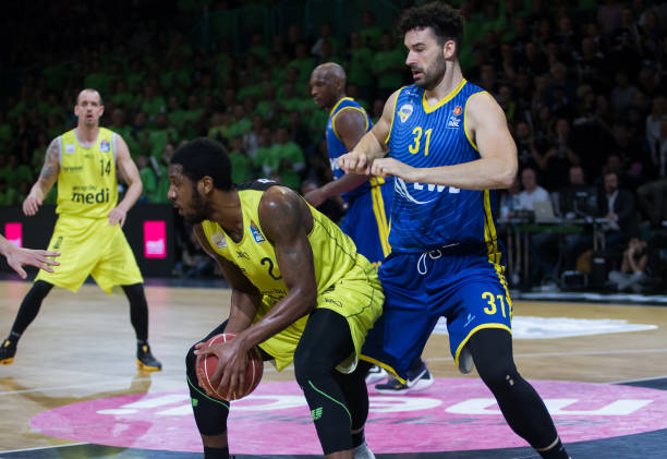 利雅得胜利 利雅得胜利