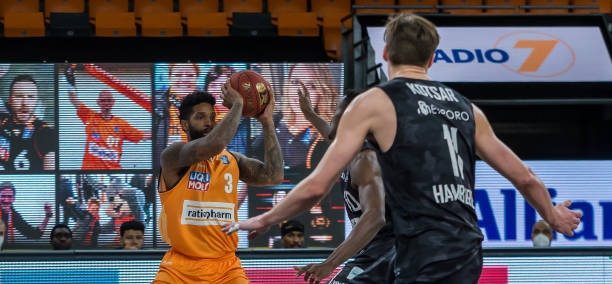 的中甲中占 的中甲中占