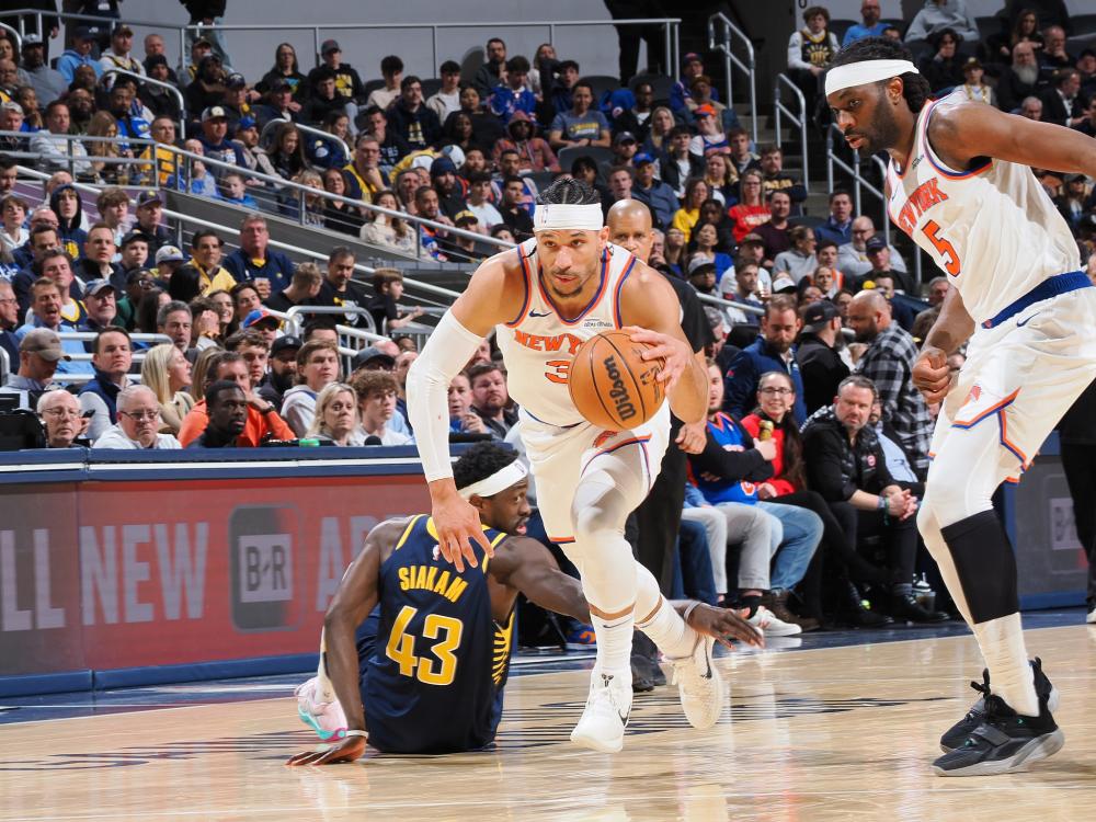 球员继续保 球员继续保